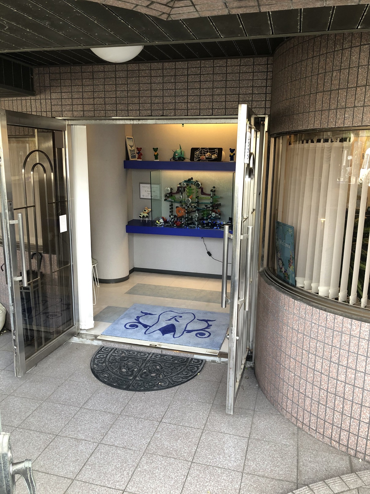 玄関ドアオープン